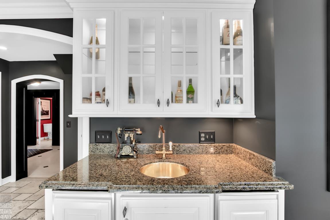 521 Middlesex Road Grosse Pointe Park, MI 48230 - Photo 8 of 48