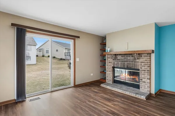 $389,000 | 21429 Sycamore Court, Plainfield, IL 60544