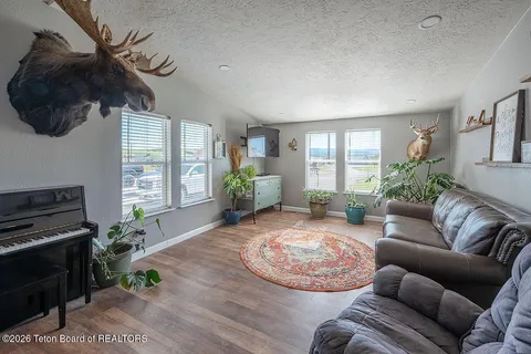 $749,000 | 2779 County Road 122, Thayne, WY 83127