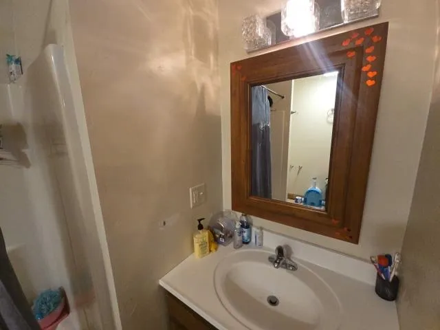 $145,000 | 231 East Center Street, Shawano, WI 54166