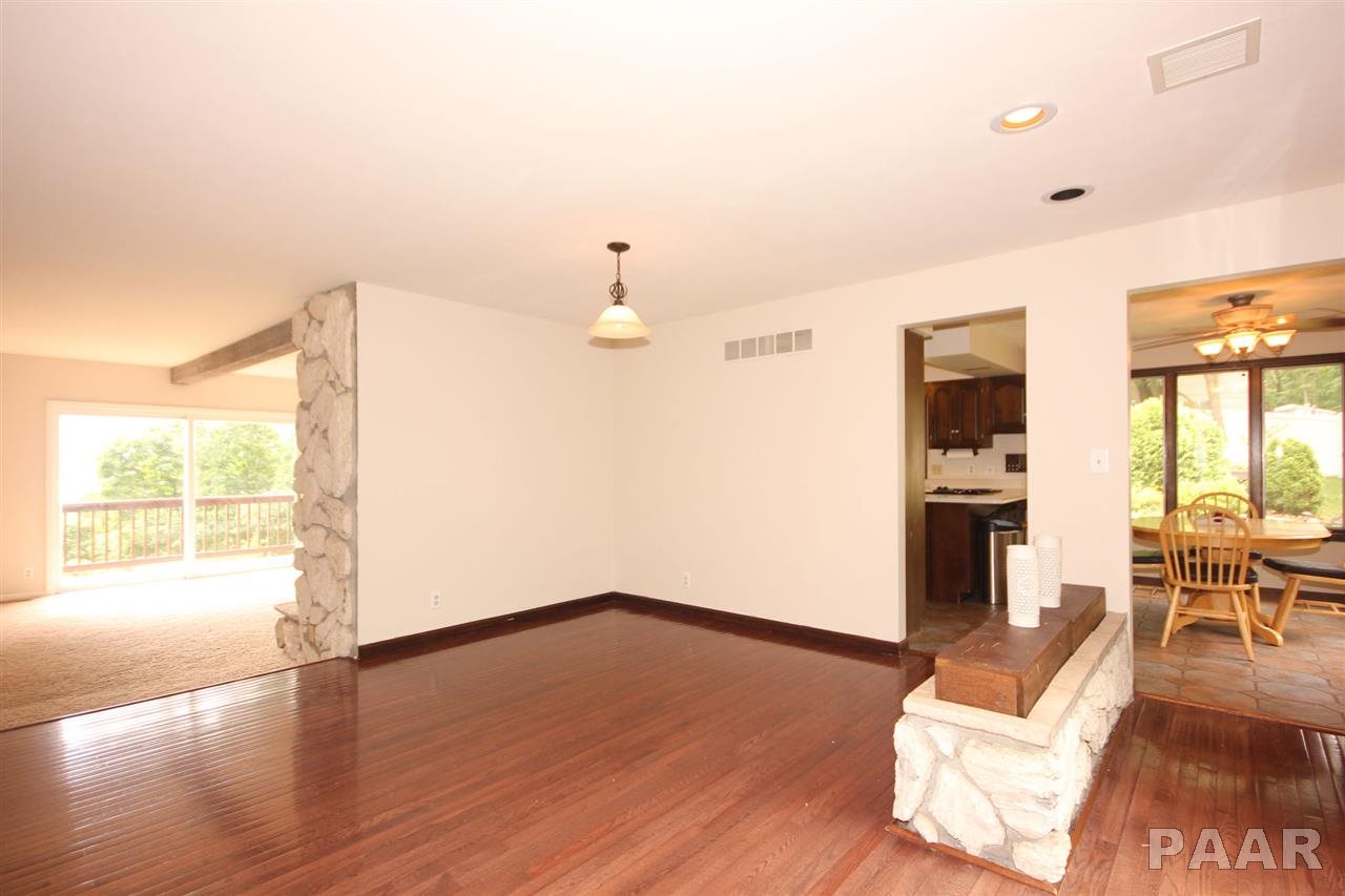 7712 North Derby Road Peoria, IL 61615 - Photo 19 of 33