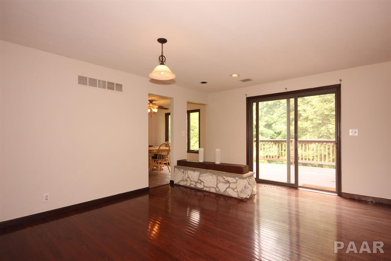 7712 North Derby Road Peoria, IL 61615 - Photo 20 of 33
