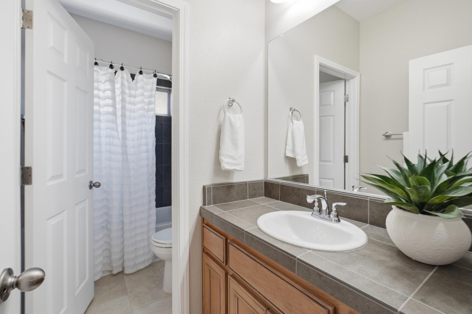 2240 Ranch View Drive Rocklin, CA 95765 - Photo 23 of 30