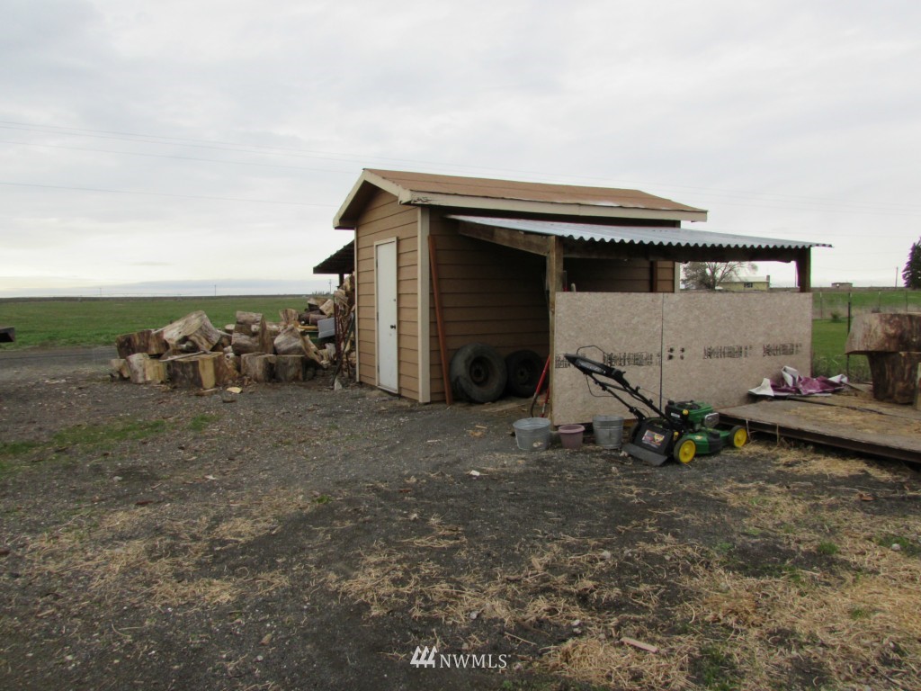 8999 Rd N Northeast Moses Lake, WA 98837 - Photo 22 of 23 Gallery Image 22