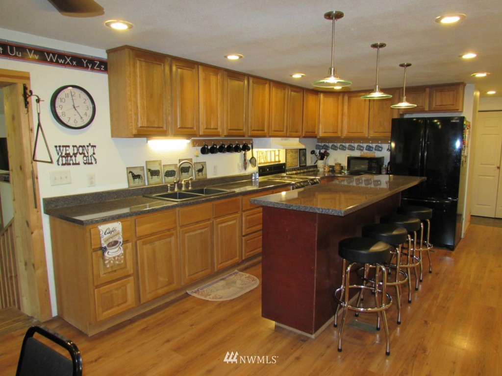 8999 Rd N Northeast Moses Lake, WA 98837 - Photo 6 of 23 Gallery Image 6