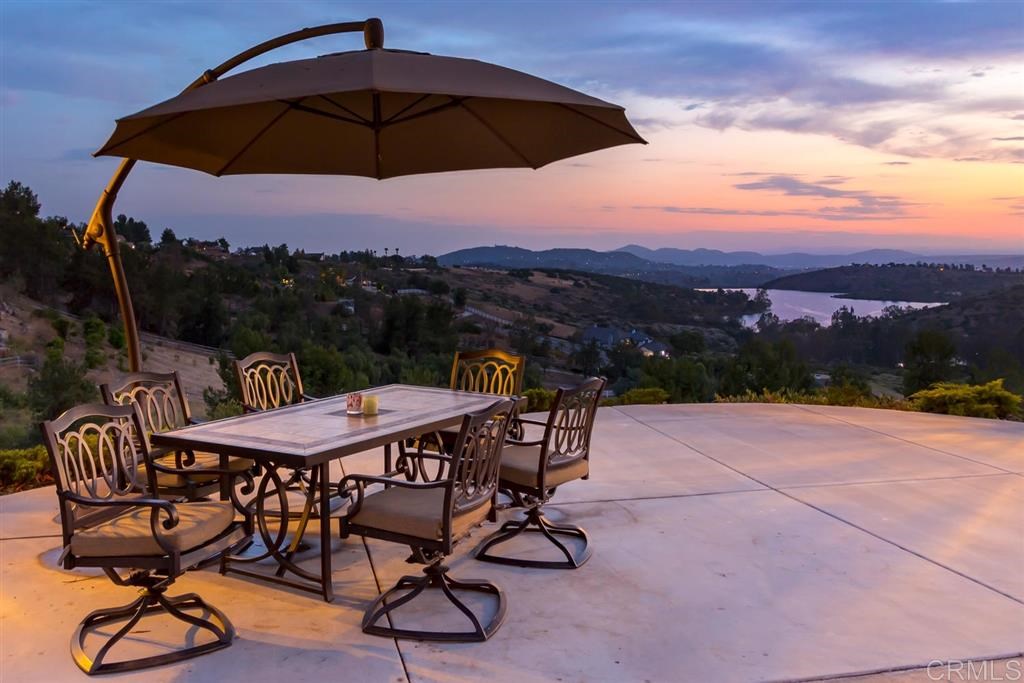 9807 Quail Canyon Road El Cajon, CA 92021 - Photo 2 of 25 Gallery Image 2