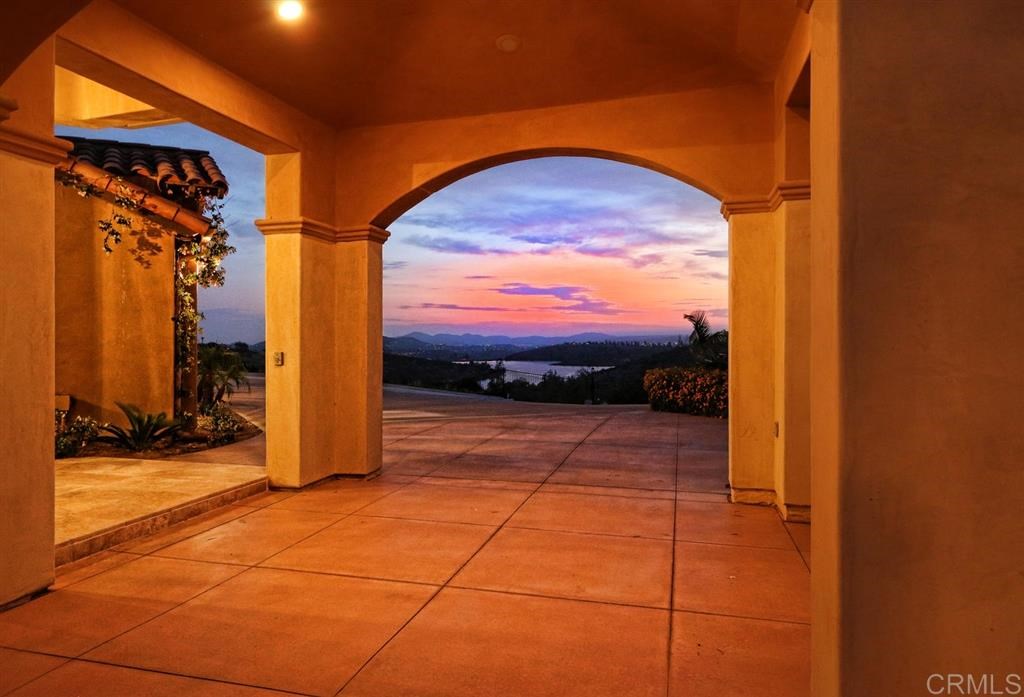 9807 Quail Canyon Road El Cajon, CA 92021 - Photo 3 of 25 Gallery Image 3