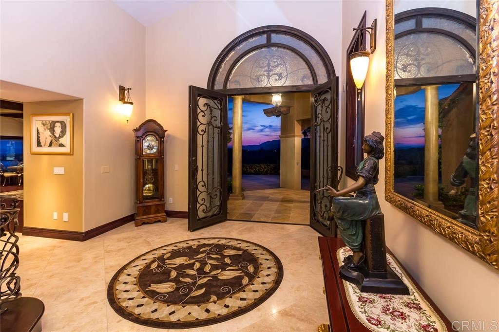 9807 Quail Canyon Road El Cajon, CA 92021 - Photo 4 of 25 Gallery Image 4