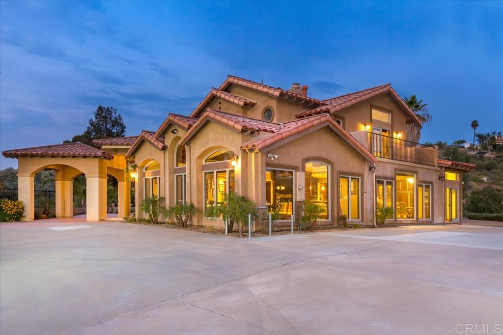 9807 Quail Canyon Road El Cajon, CA 92021 - Photo 7 of 25 Gallery Image 7