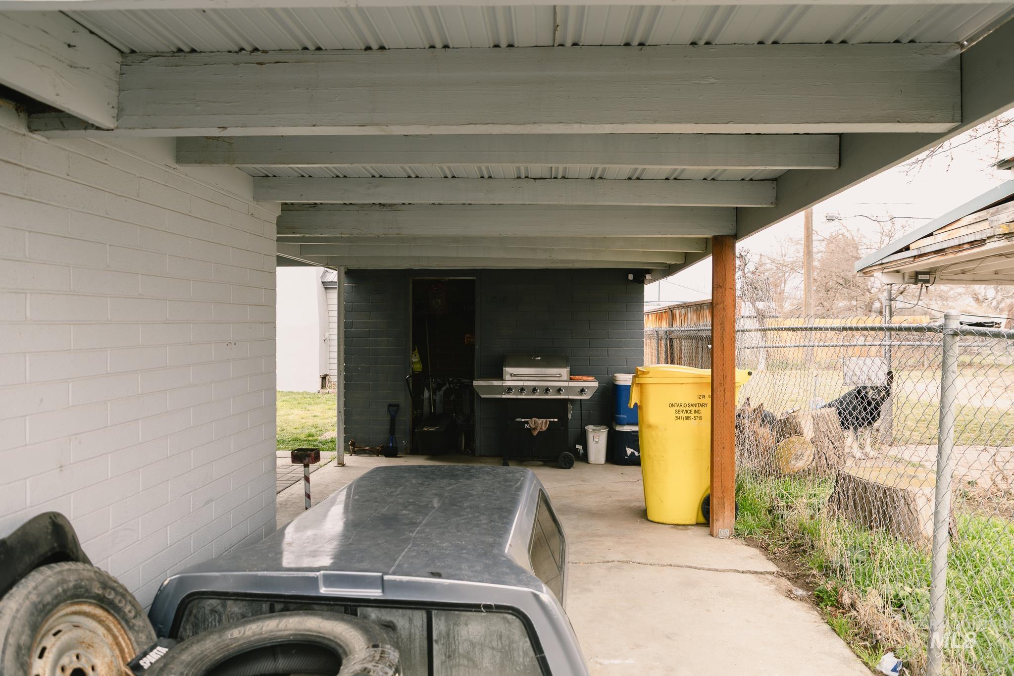 661 Southwest 3rd Street Ontario, OR 97914 - Photo 45 of 45 View of garage