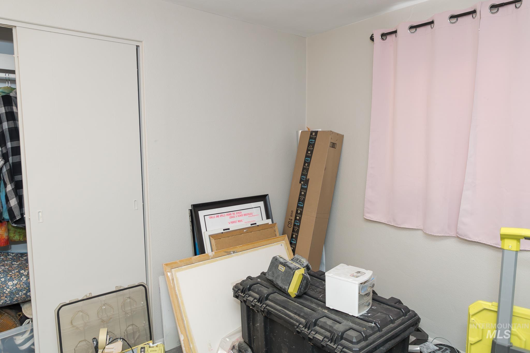 661 Southwest 3rd Street Ontario, OR 97914 - Photo 7 of 45 View of office area