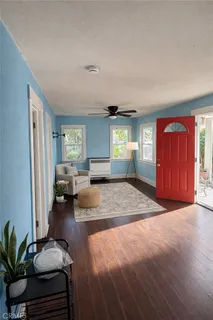 $1,300,000 | 800 North Hobart Boulevard, Los Angeles, CA 90029