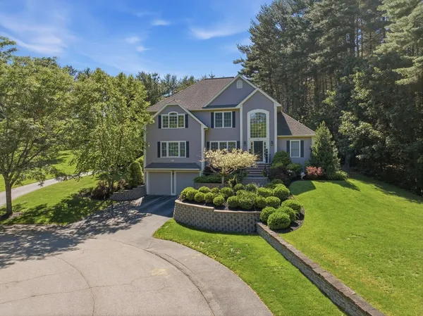 $1,249,900 | 72 Sterling Lane, North Andover, MA 01845