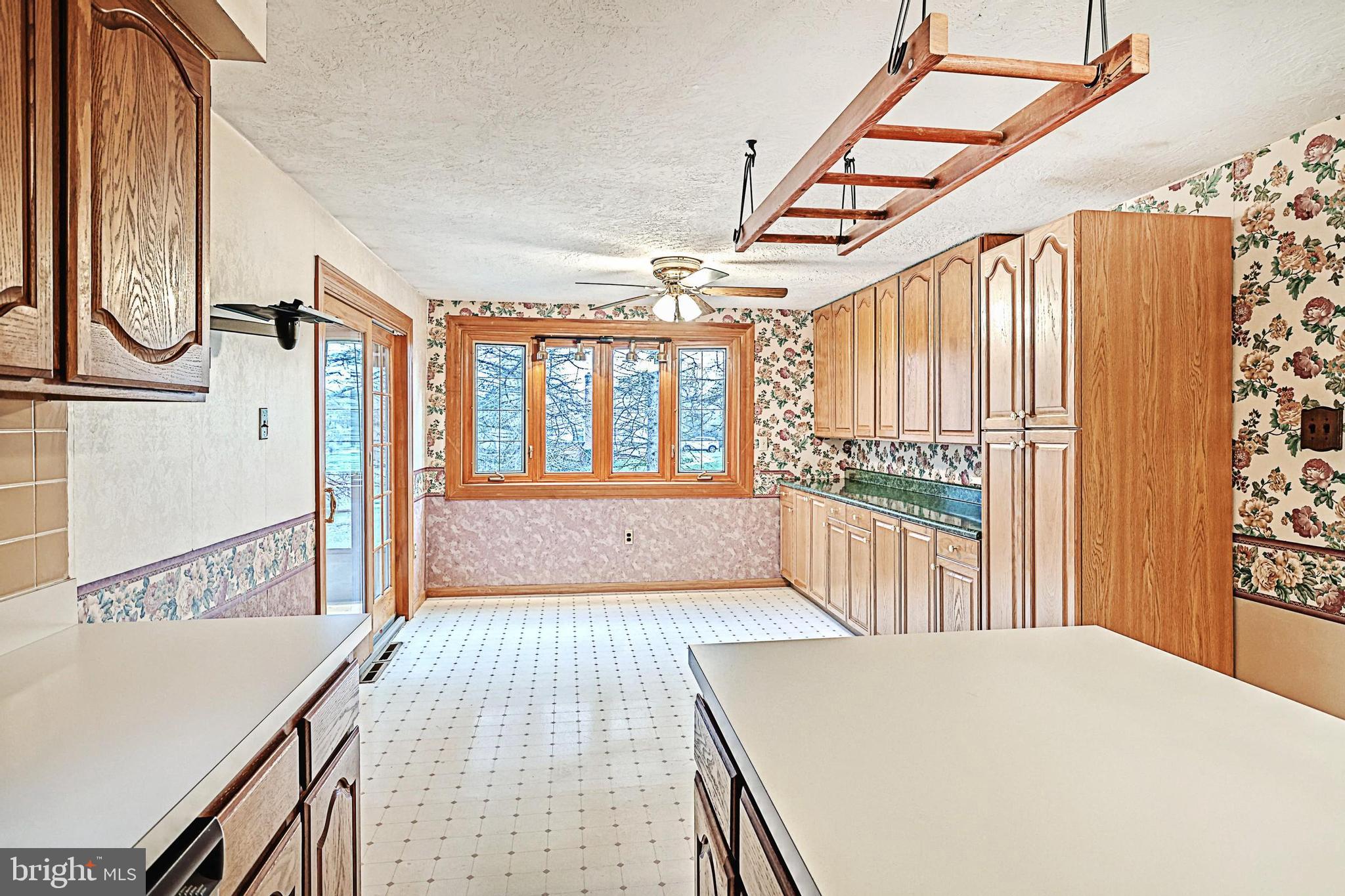 1225 Homewood Road York, PA 17402 - Photo 13 of 36 Gallery Image 13