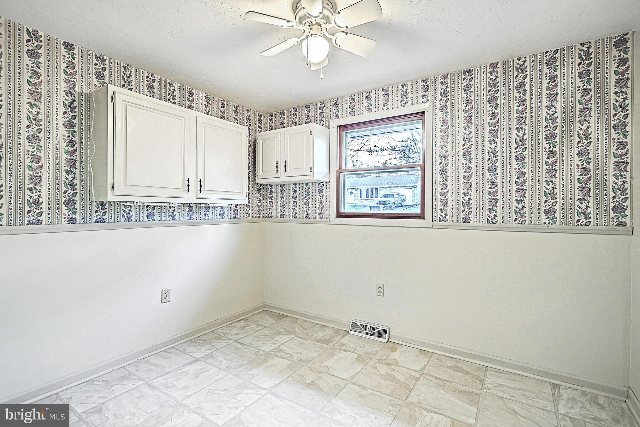 1225 Homewood Road York, PA 17402 - Photo 17 of 36 Gallery Image 17