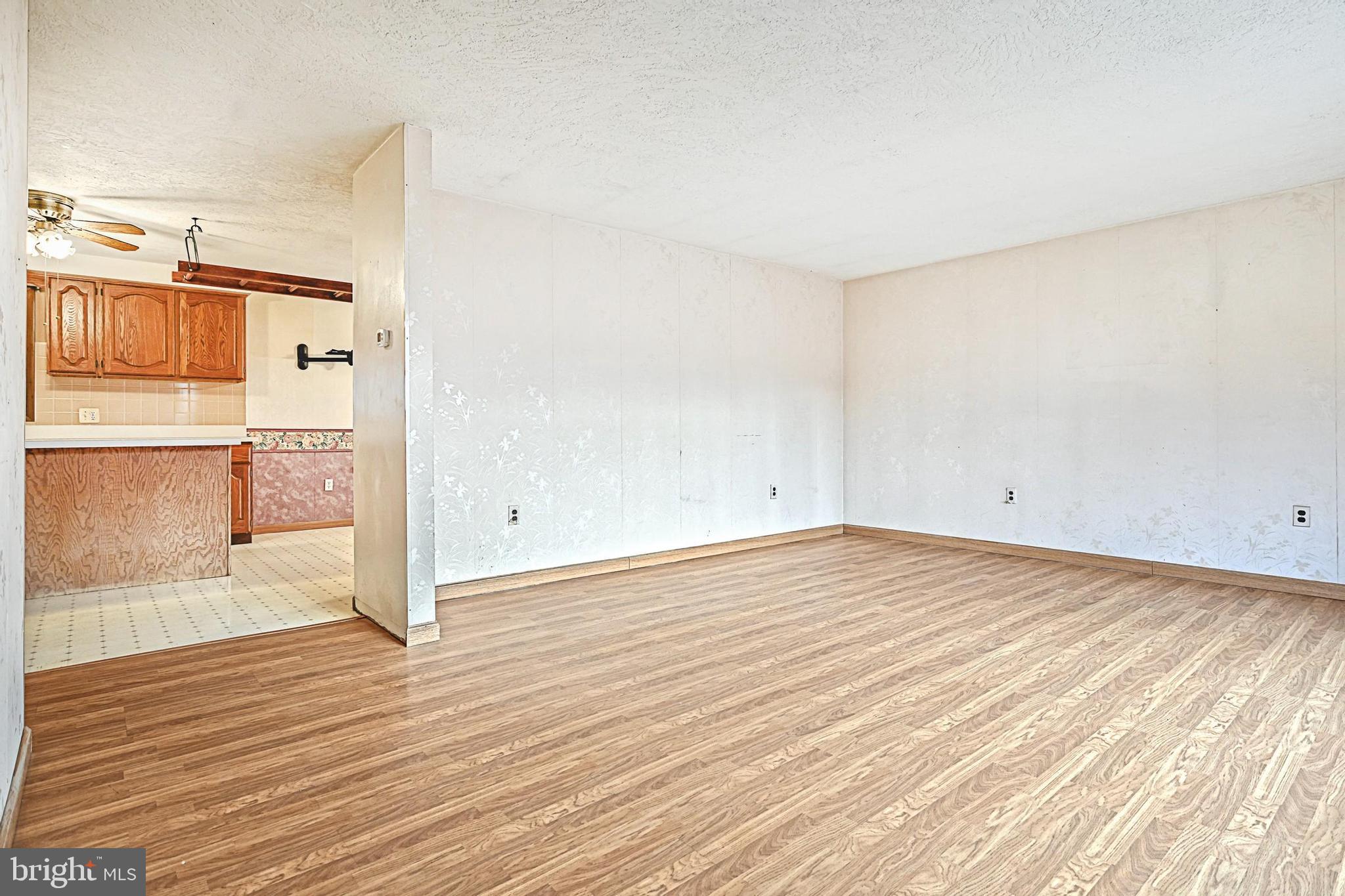 1225 Homewood Road York, PA 17402 - Photo 7 of 36 Gallery Image 7