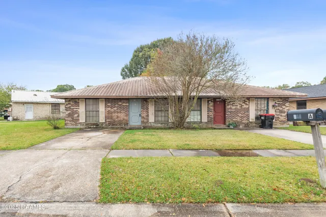 $900 | 504 Knollwood Circle, Unit A, Lafayette, LA 70506