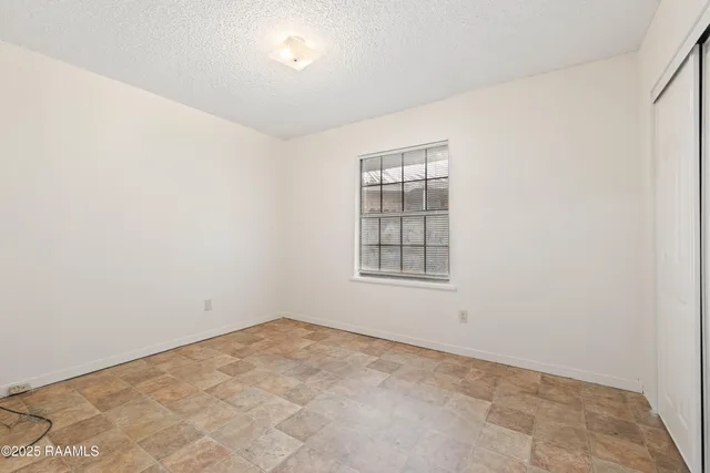 $900 | 504 Knollwood Circle, Unit A, Lafayette, LA 70506