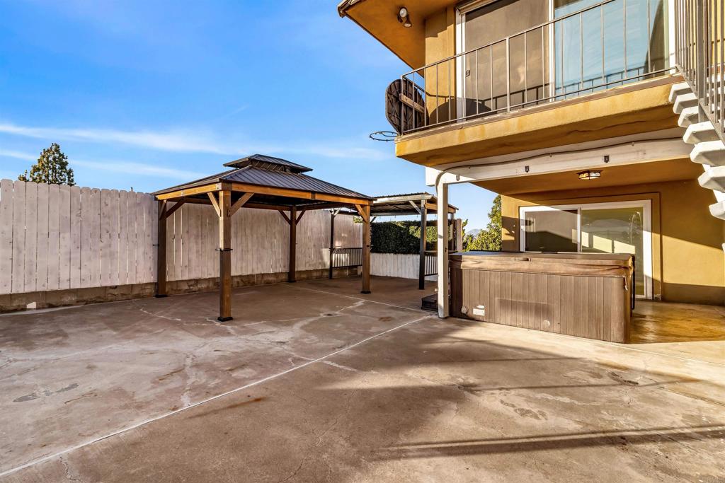 166 Cottonpatch Way El Cajon, CA 92020 - Photo 3 of 36