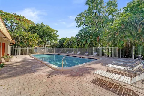 $365,000 | 750 East Coco Plum Circle, Unit 2, Plantation, FL 33324