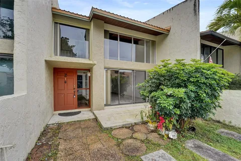 $365,000 | 750 East Coco Plum Circle, Unit 2, Plantation, FL 33324