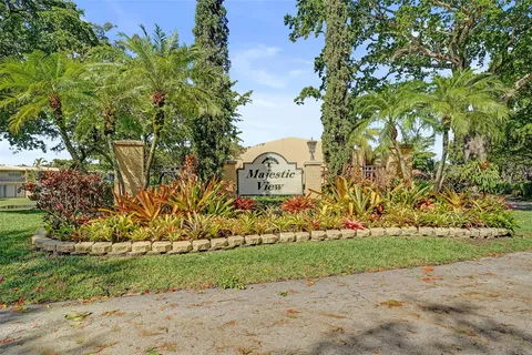 $365,000 | 750 East Coco Plum Circle, Unit 2, Plantation, FL 33324