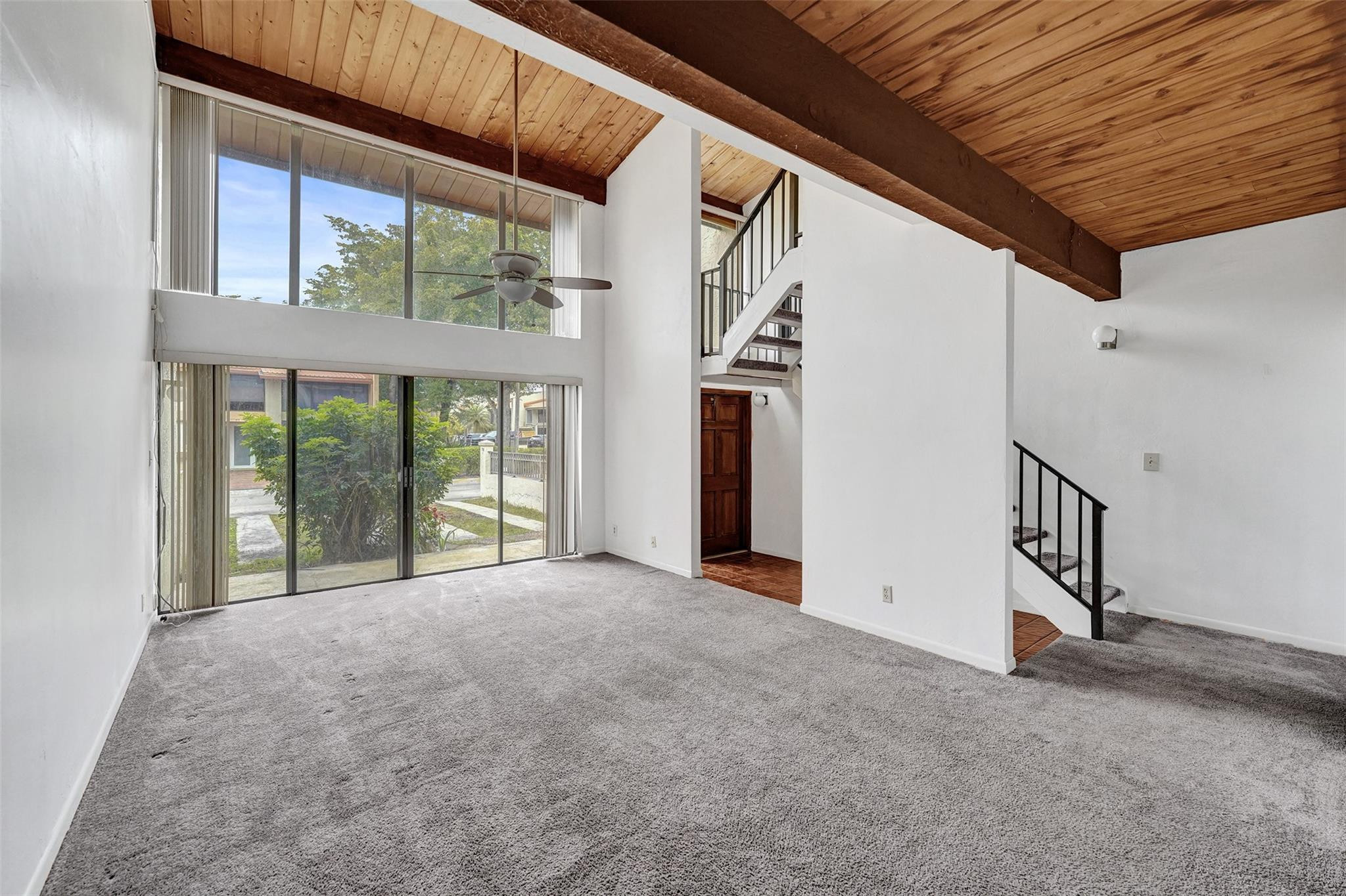 750 East Coco Plum Circle, Unit 2 Plantation, FL 33324 - Photo 5 of 21 Photo 5