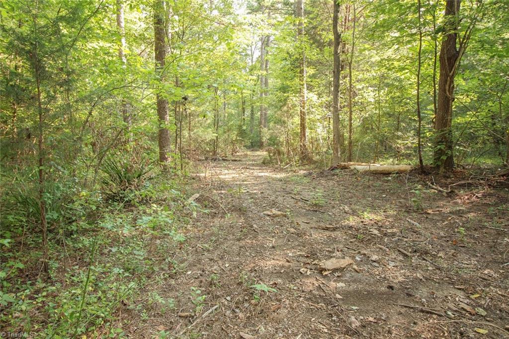 604 Stratford Road Lexington, NC 27292 - Photo 8 of 26