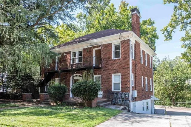 $1,700 | 1351 Oxford Road Northeast, Unit 4, Atlanta, GA 30307