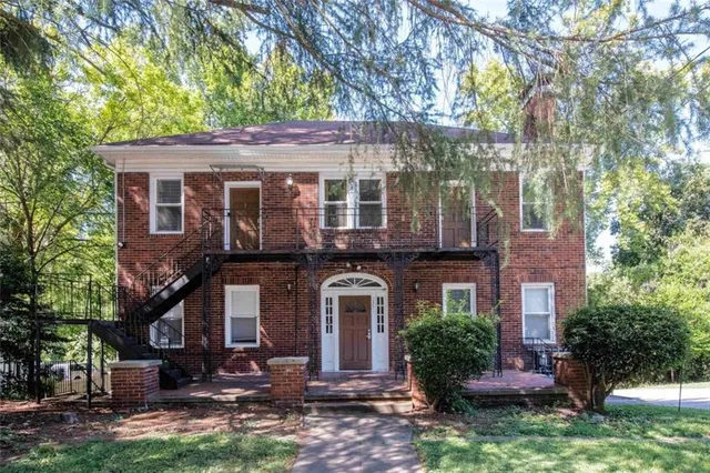 $1,700 | 1351 Oxford Road Northeast, Unit 4, Atlanta, GA 30307