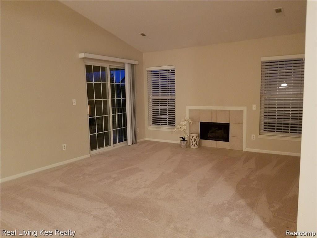 3543 Oakmonte Boulevard, Unit 53 Rochester, MI 48306 - Photo 8 of 32 Oakmonte 8.jpg