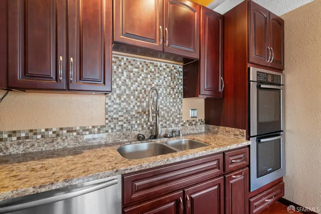 $900,000 | 1224 Egbert Avenue, San Francisco, CA 94124