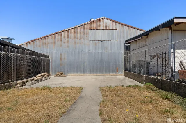 $900,000 | 1224 Egbert Avenue, San Francisco, CA 94124