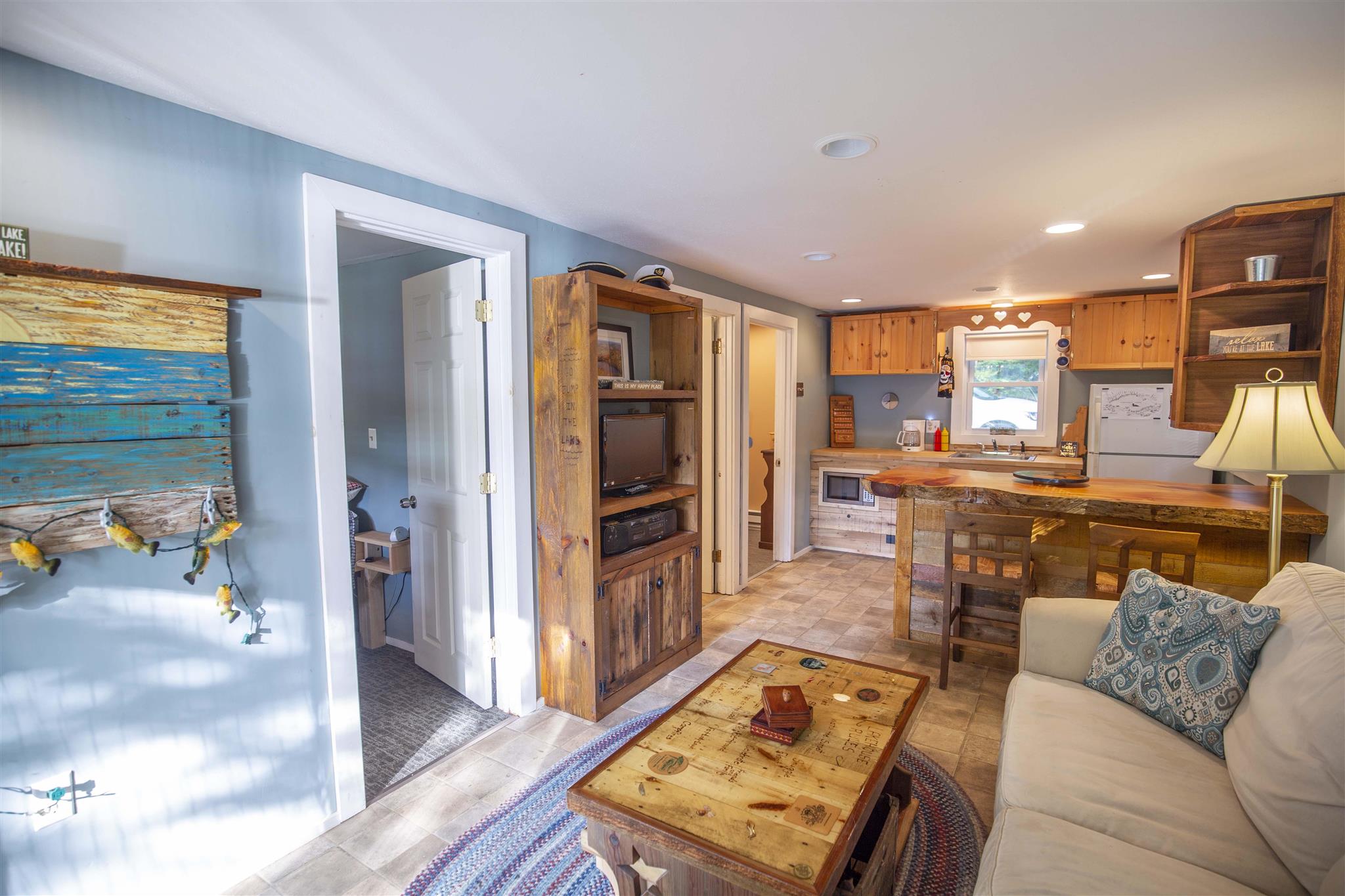 207 Chestnut Pond Road Epsom, NH 03234 - Photo 8 of 39