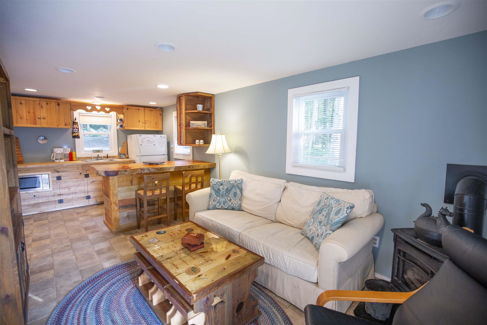 207 Chestnut Pond Road Epsom, NH 03234 - Photo 9 of 39