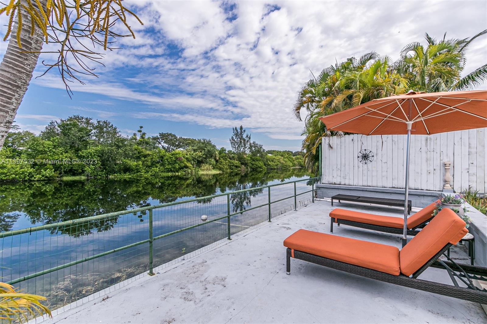 3820 Northwest 7th Avenue Deerfield Beach, FL 33064 - Photo 6 of 37 a sitting area with an outdoor space