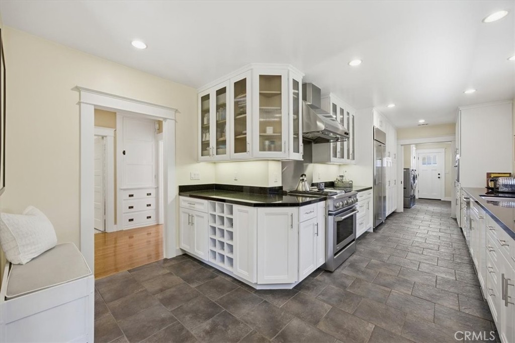 419 Virginia Street El Segundo, CA 90245 - Photo 10 of 41
