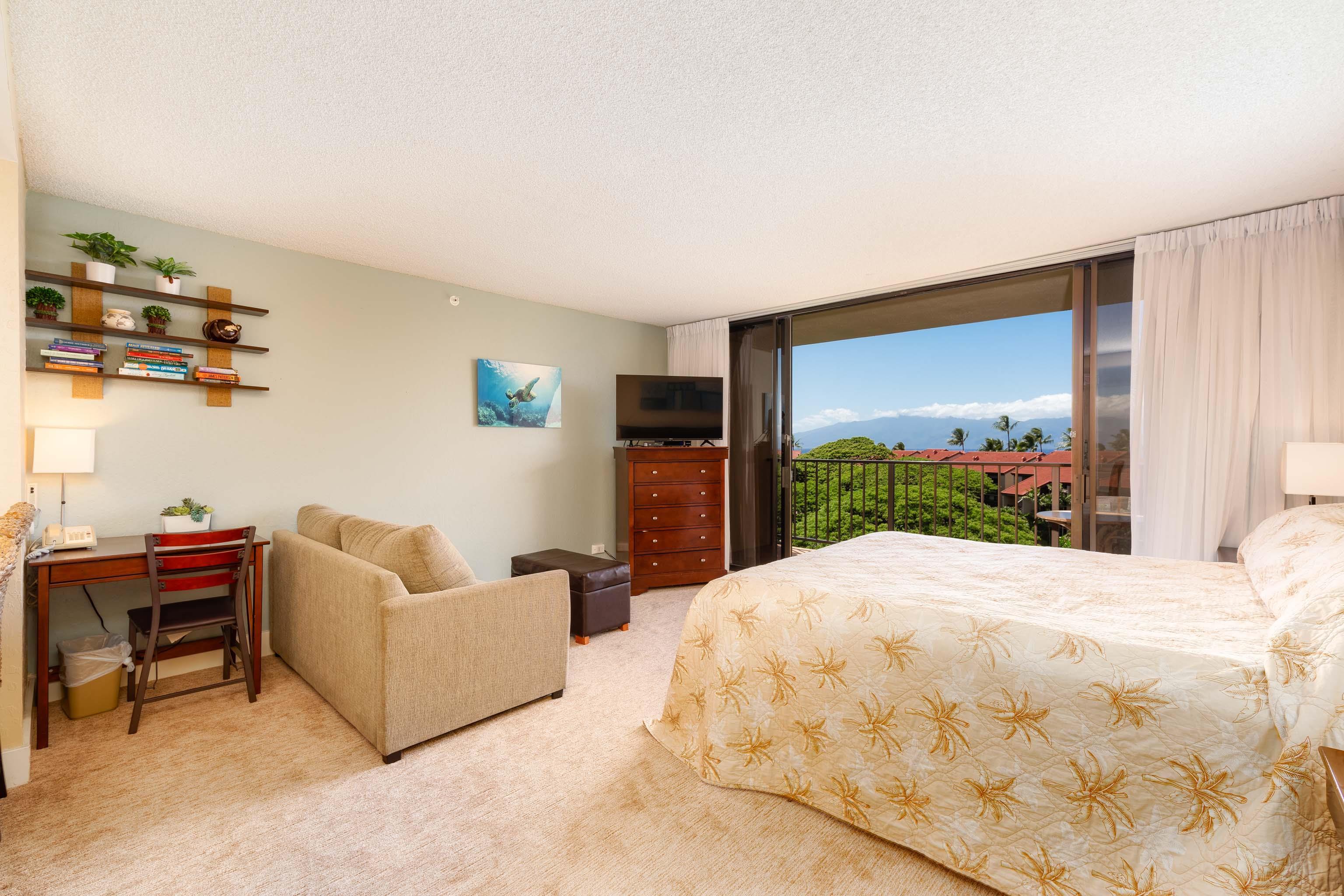3445 Lower Honoapiilani Road, Unit 638 Lahaina, HI 96761 - Photo 3 of 28 Gallery Image 3