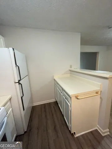 a view of entryway and hall