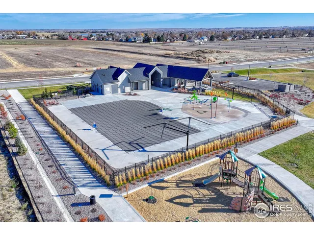 a picture of city view