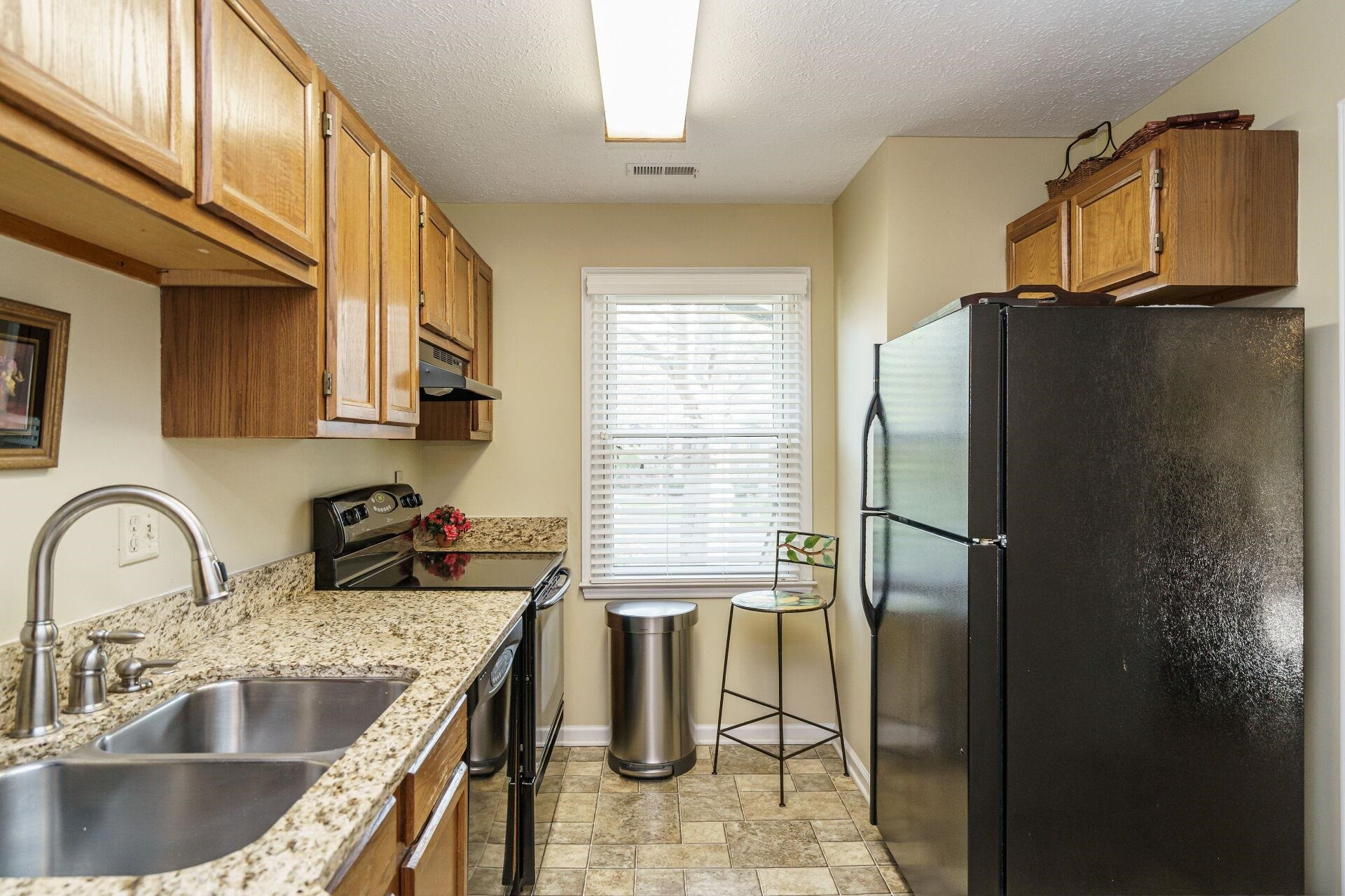 709 Broad Leaf Circle, Unit 709 Raleigh, NC 27613 - Photo 13 of 22 Kitchen