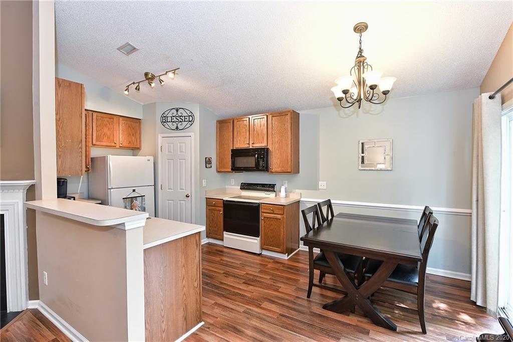 10706 Gold Pan Road Charlotte, NC 28215 - Photo 11 of 36 Gallery Image 11