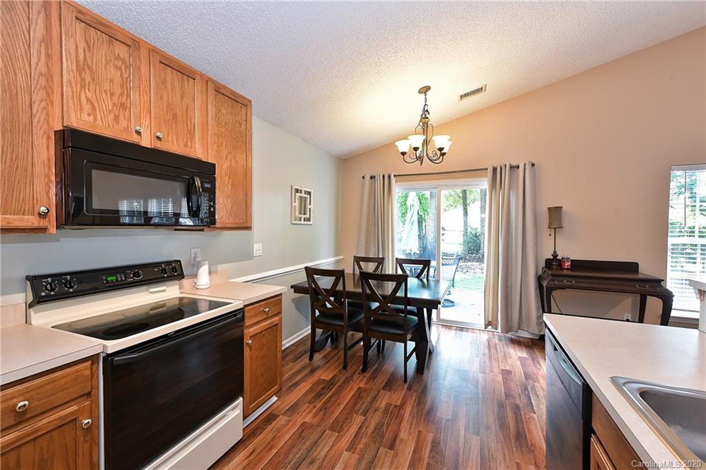 10706 Gold Pan Road Charlotte, NC 28215 - Photo 18 of 36 Gallery Image 18