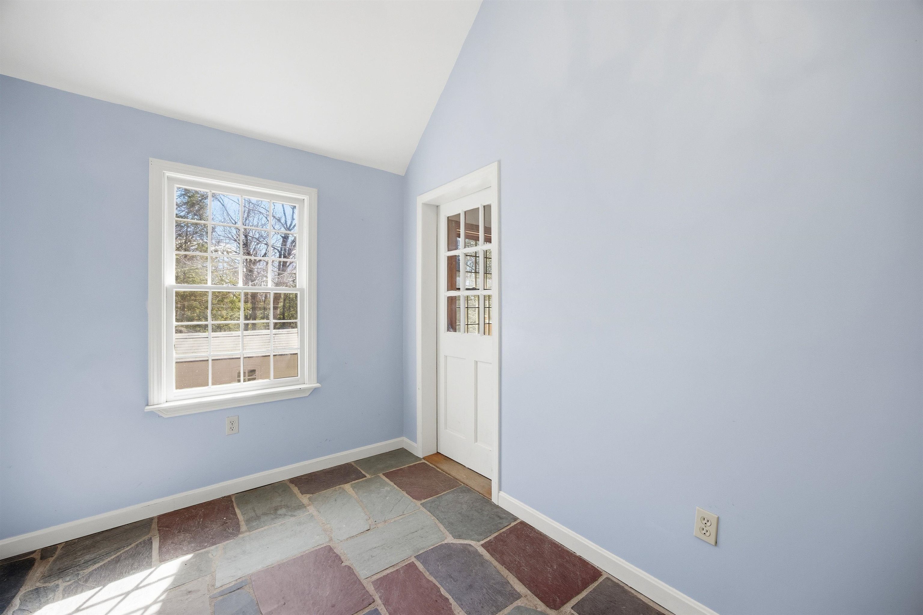 89 Old Center Road Deerfield, NH 03037 - Photo 10 of 58