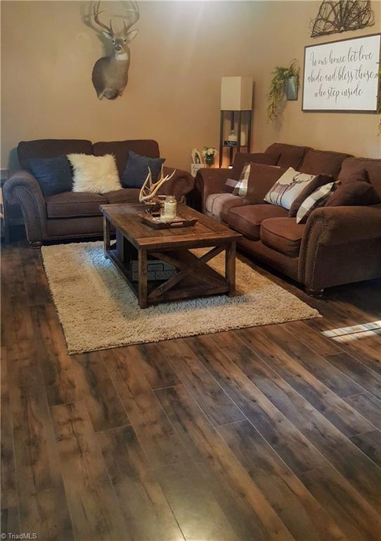 5552 Jason Road Greensboro, NC 27405 - Photo 2 of 22 Gallery Image 2