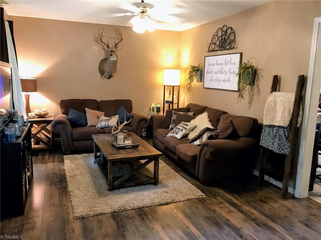 5552 Jason Road Greensboro, NC 27405 - Photo 3 of 22 Gallery Image 3