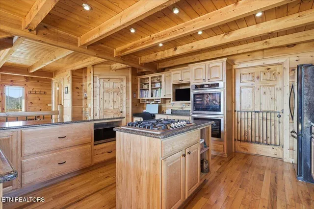 $1,399,900 | 1000 Verla Way, Greenback, TN 37742