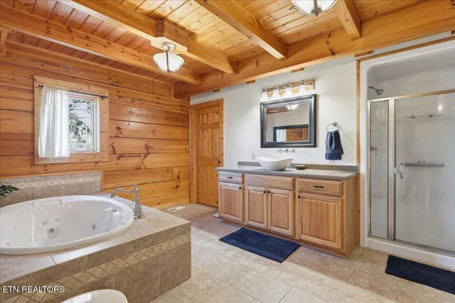 $1,399,900 | 1000 Verla Way, Greenback, TN 37742