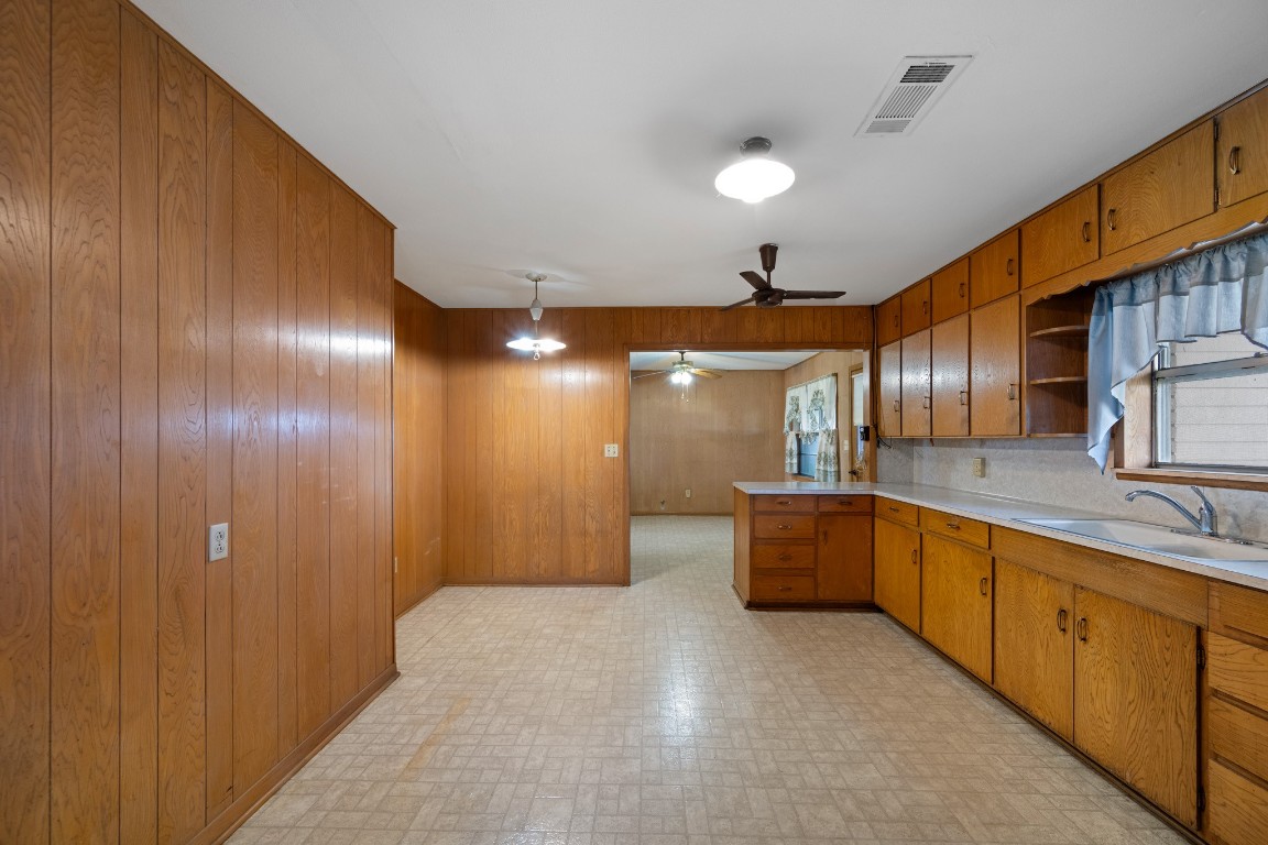 314 County Road 233 Wharton, TX 77488 - Photo 14 of 36