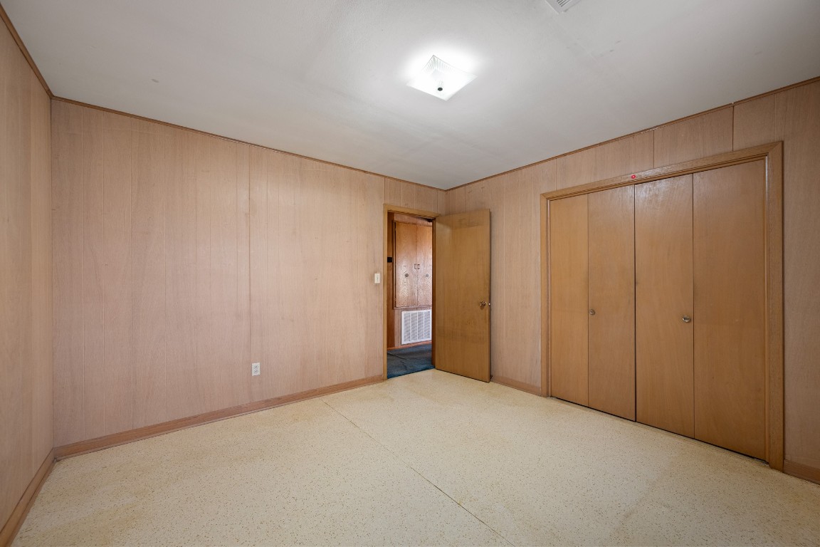 314 County Road 233 Wharton, TX 77488 - Photo 20 of 36 a view of an empty room